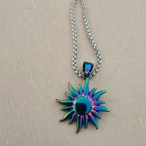 🌞Multicolor Sun Pendant Necklace (Stainless Steel)